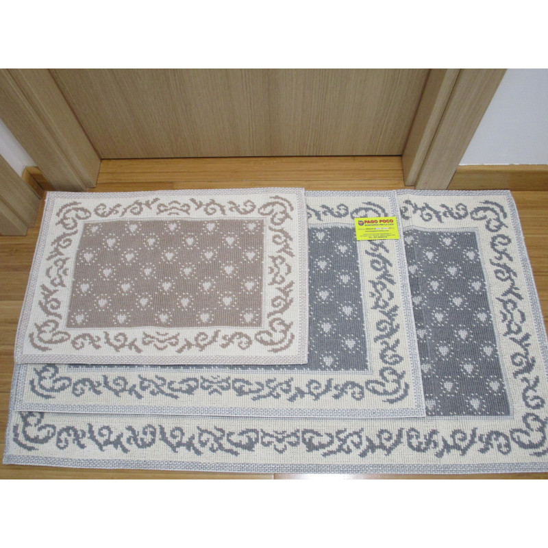 Tapis de style sarde avec motif PETITS COEURS... Couleur Beige-Gris.. 100% coton antidérapant... Taille 40x60-50x80