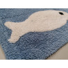 Non-slip cotton sponge bath mat with COLORED FISH pattern. Colours: Beige-Light blue-Dove grey. Size: 45x70