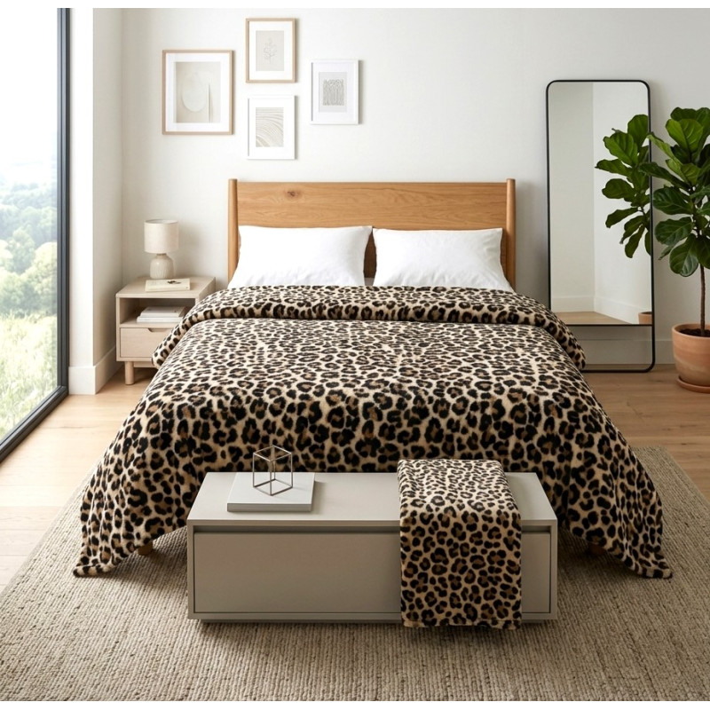 Plaid Double Blanket In Soft Microfiber Super Warm Tiger MACULATE Design.. Lambskin Back.. Suitable For Sofa Covers